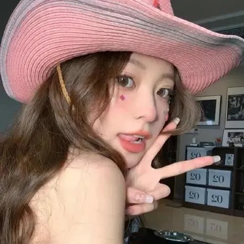品牌活动现场直击：人气爱豆隐婚生子传闻，一个月最新进展